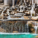 Roma : la fontana di Trevi - dettaglio del punto centrale con triplice salto dell'acqua