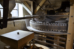 Calbourne Water Mill - Big cog turning