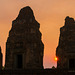 Sonnenuntergang beim Pre Rup Tempel - view on black background (© Buelipix)
