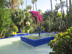 Jardin Majorelle fontaine à  Marrakech