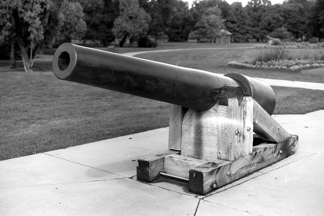 Civil War 6.4 inch 100 pounder Navy Parrott Rifle