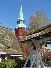 Der Glockenturm von St.  Martini et Nicolai in Steinkirchen