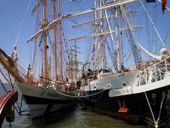 Tall ships "Pogoria" (Poland, 1980) and "Lord Nelson" (United Kingdom, 1986).