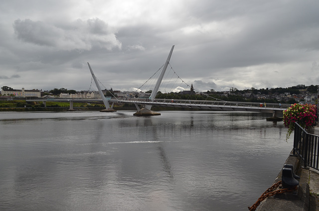 Londonderry, Peace Bridge across Foyle River