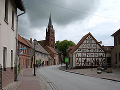 Marienkirche und Handwerkerhaus in Röbel