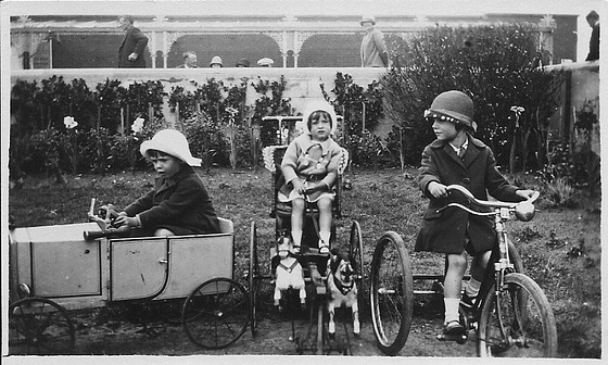 Mum, Peter & Val in 1925 Mum, Peter & Val in 1925