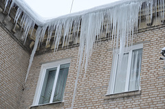 Зима в Коростышеве. Сосульки