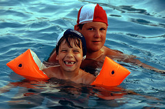 Schwimmen lernen 1991 am Gardasee