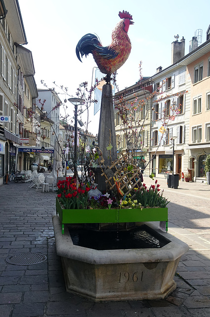 Dekorative Altstadt  am Tulpenfest in Morges