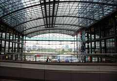 Berlin, im Hauptbahnhof (mit S/W PiP)