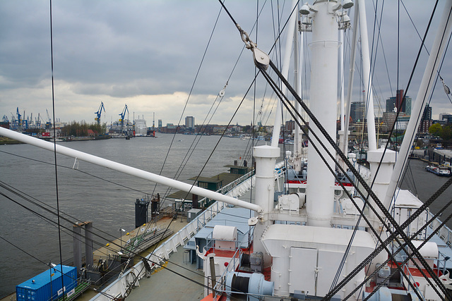 Hamburg 2019 – Cap San Diego – View of Hamburg from the bridge