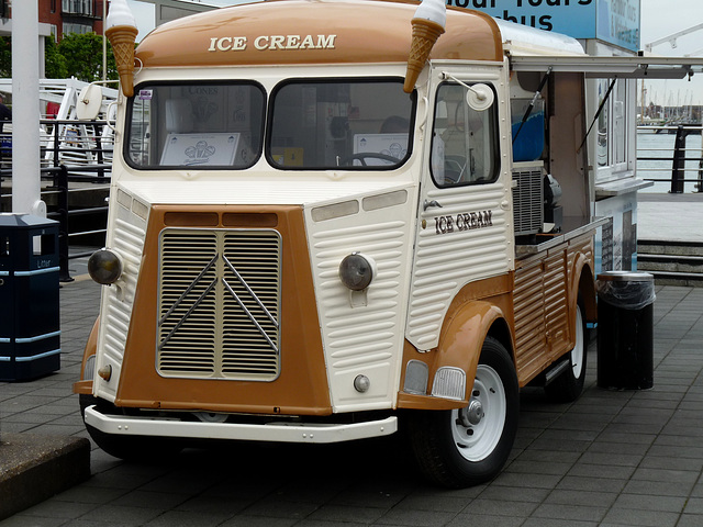 Citroen Escargot Ice Cream Van