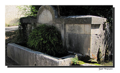 Fontaine du lavoir de Ricardenque à Callian