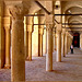 Kairouan: visione prospettica del triplo colonnato della grande moskea