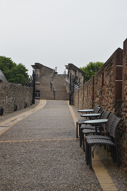 Londonderry, On the City Wall
