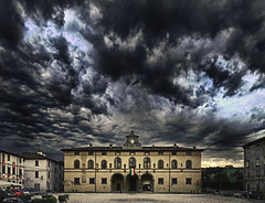 Terra del Sole (FC). Il Palazzo Pretorio (1564)... Non c'è più il clima di una volta.   -   Terra del Sole, small town (Land of the Sun); Pretorio's Palace (built in the 1564). It's not more the climate of the past..