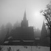 Stabkirche im Nebel