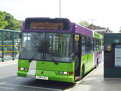 DSCF9225 Ipswich Buses 98 (X98 LBJ) - 22 May 2015