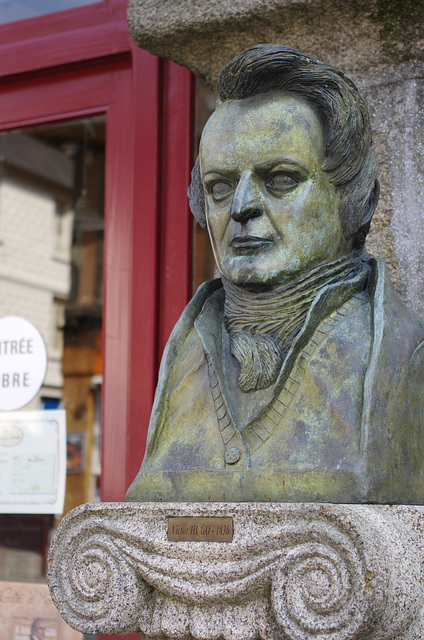 Statue of Victor Hugo
