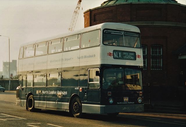 Kentish Bus AN269 (KPJ 269W) seen at Woolwich Ferry – 22 March 1995 (255-14)