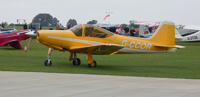 Falco F8L G-CCOR