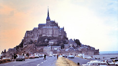 Mont-Saint-Michel (50) Juillet 1975. (Diapositive numérisée).