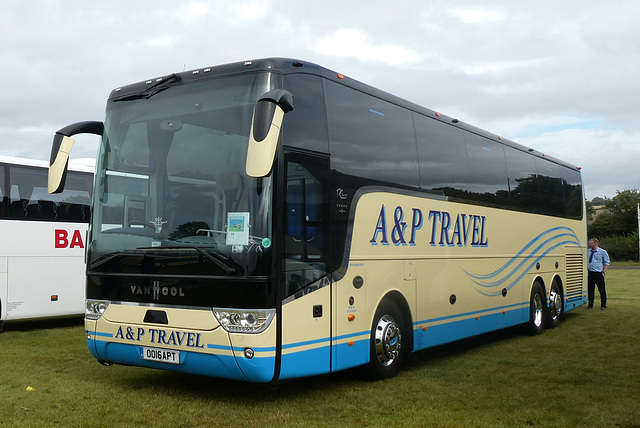 A & P Travel (Tours) Ltd (Sleaford) OO16 APT at Showbus - 29 Sep 2019 (P1040562)