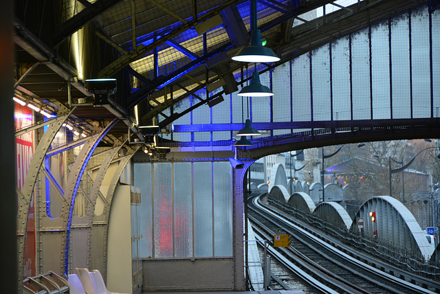 aerial metro station, Paris