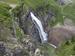 Sicht auf den oberen Engstlen Wasserfall