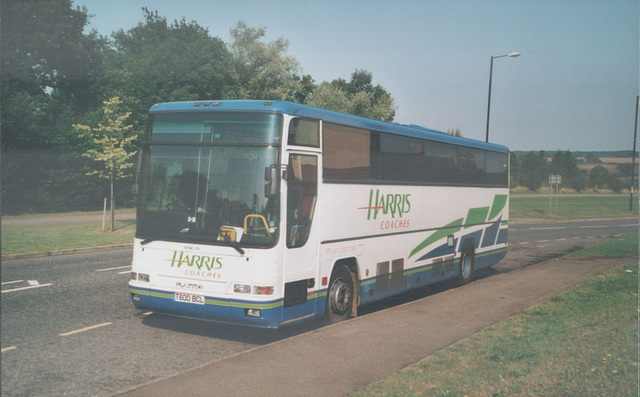 Burtons Coaches T600 BCL at Haverhill - 9 Sep 2005 (549-26)