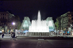 Milano - Fontana di piazza Castello ed Expo Gate