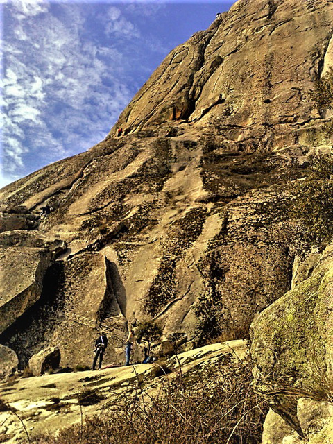 Climbers on Pico de La Miel