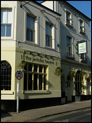 Jericho Tavern now gone yellow