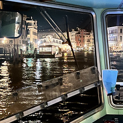 Venice 2022 – Approaching the Rialto bridge