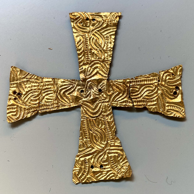 Verona 2021 – Castelvecchio Museum – Golden cross