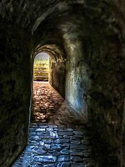 Tunel en el Castillo