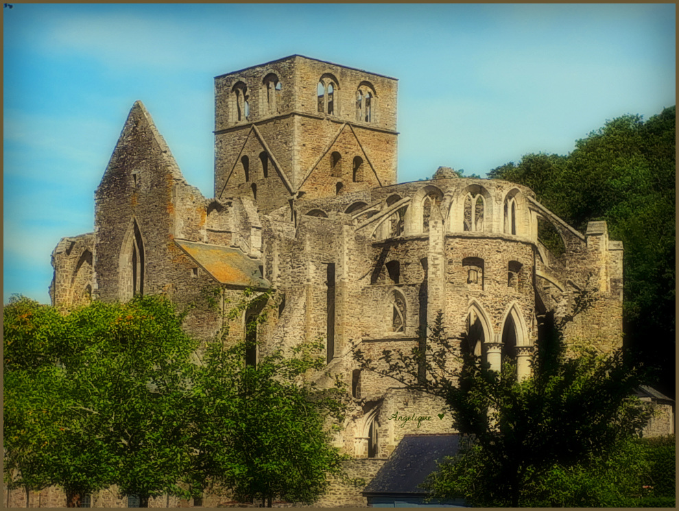 Abbaye de Hambye ..!
