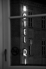 Hotel R...