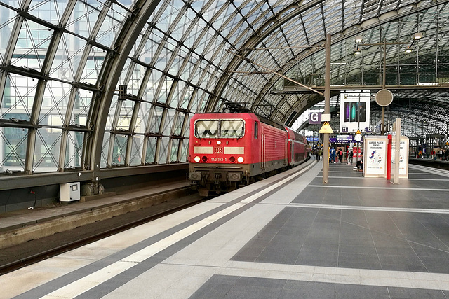 Train to Prague 2019 – DB Engine 143193 at Berlin HBF