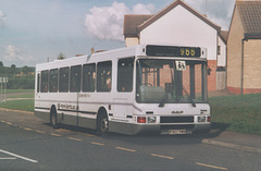 Burtons Coaches P907 PWW (still in Universitybus livery) - 21 Sep 2005 (551-01)