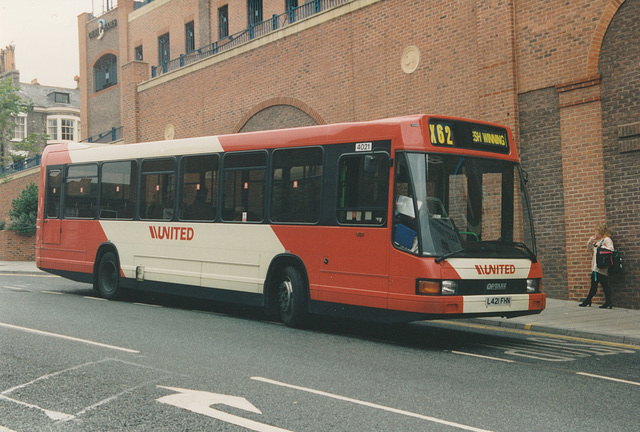 United Automobile 4021 (L421 FHN) in Scarborough - 12 Aug 1994 (238-2)
