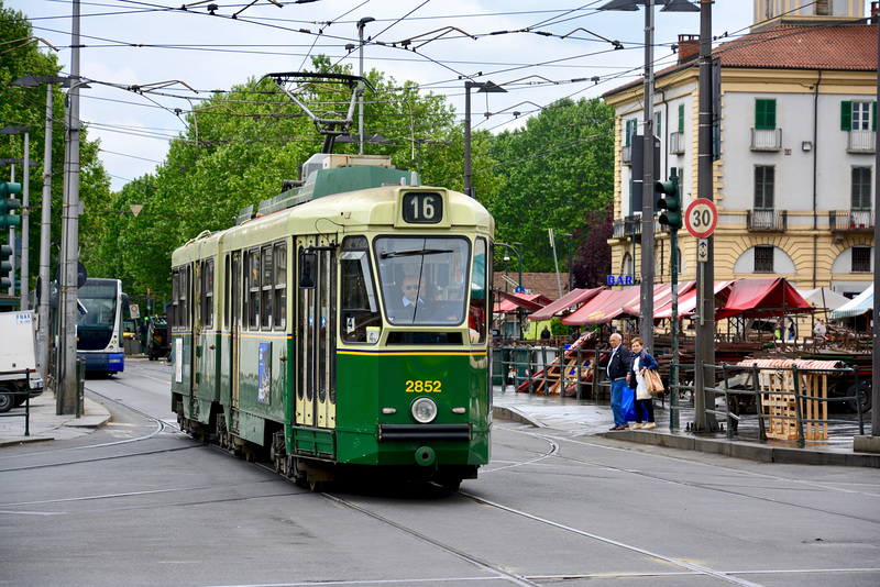 Turin 2017 – Tram 2852 on line 16