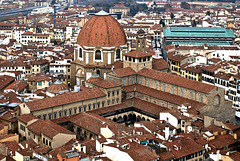 Firenze - View of the San Lorenzo church, and the cloister, from the terrace of the Giotto's bell tower