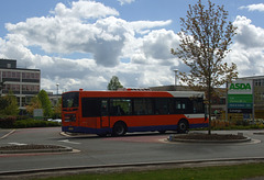 DSCF9072 Centrebus 709 (K6 YCL ex YN06 TGE) in Dunstable - 30 April 2015