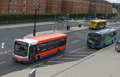 DSCF9089  Centrebus 587 (YX14 RWY) in Luton - 30 Apr 2015