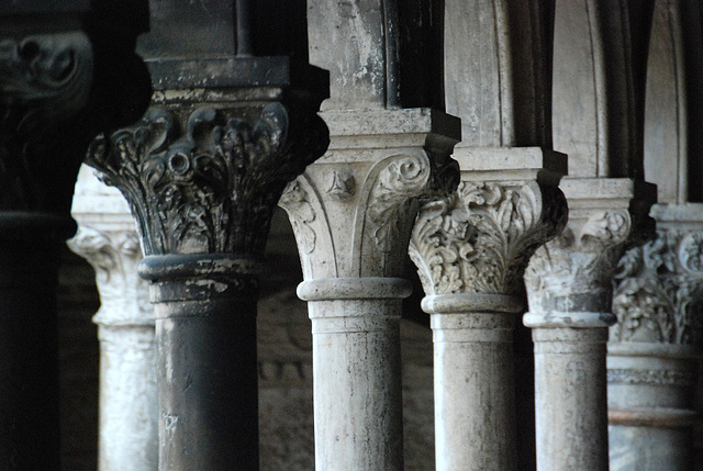 Die Säulen von S.Michele