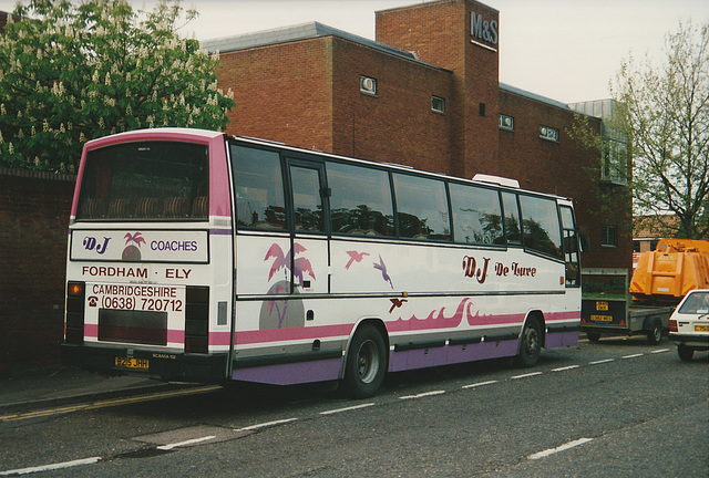D J Coaches B215 JHH in Newmarket – 10 May 1994