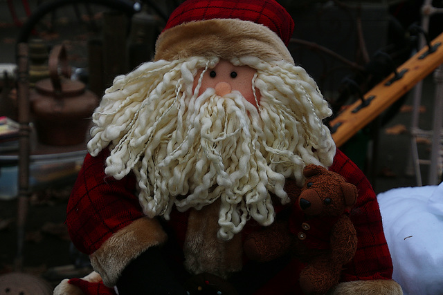 ho ! ho ! ho ! , la bonne surprise , papa Noël avec nounours , mon cadeau .