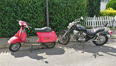 Piaggio Vespa und Yamaha Virago