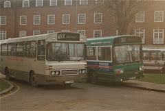 Welwyn Hatfield Line FCY 295W and London Country (North East) SNC168 (HPF 318N) in Welwyn Garden City – 18 Jan 1989 (80-24)
